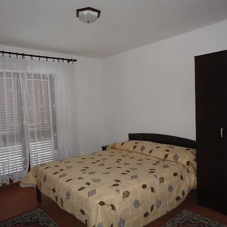 Apartments Jadranka Pula Exterior photo